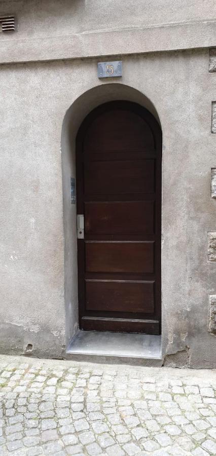 Les Vieux Remparts Apartment แซ็งต์มาโล ภายนอก รูปภาพ
